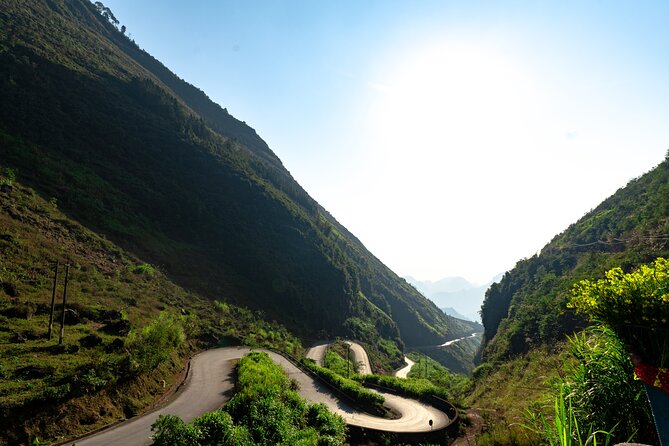 Ha Giang Loop 2Days 1Night Private Tour with English Guide - Day two: Ma Pi Leng Pass and the Nho Que River