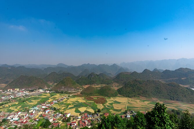 Ha Giang Loop 2Days 1Night Private Tour with English Guide - Should you book the Strawberry House tour?