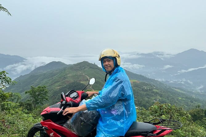 Ha Giang Loop 3 or 4 days Motorcycle with Easy Riders - Starting with Quan Ba Heaven Gate