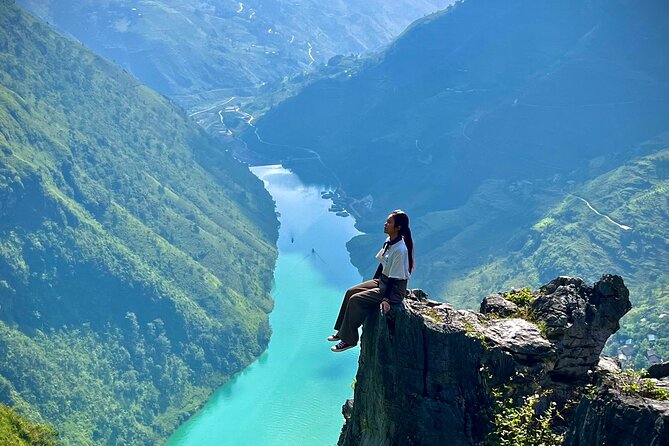 Ha Giang Loop 3D/2N Private Room+Free Dorm Hotel 1N before tour - Dinh Vuong and the changing road north