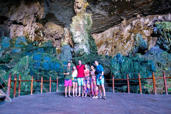 Ha Long Bay Cruise Day Tour-Cave, Kayaking,Ti top island & Lunch - Lunch onboard, with uneven results