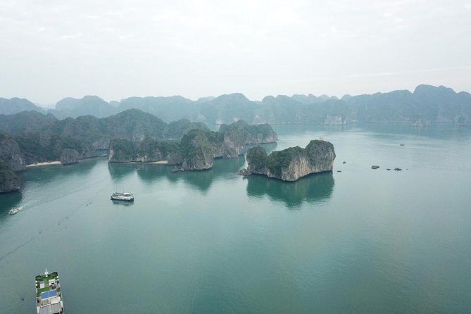 Ha Long Bay Six Hours Trip Kayaking & Swimming on Beach - Climbing for the view