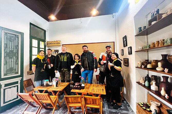 Ha Noi Egg Coffee Class - Salt, coconut, and coffee art: what may vary