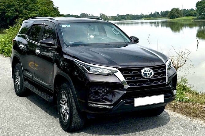Ha Noi Hotel Transfer to Noi Bai Airport - Inside the Vehicle