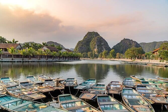 Hai Phong City Historical and Food Tour - The return through Hai Phong Railway Station