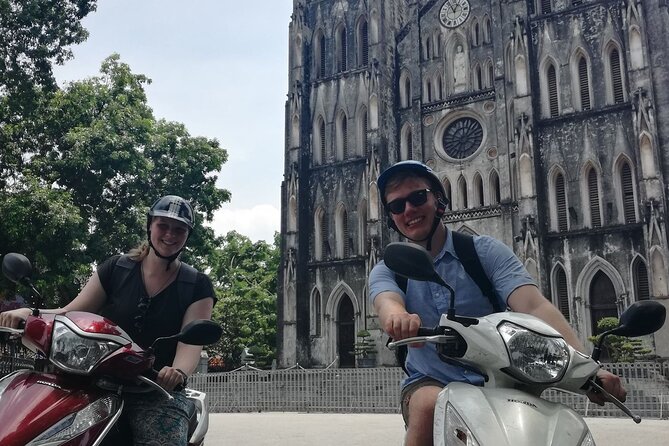 Half-Day Guided Hanoi Motorcycle Tour with Hotel Pickup - Ho Chi Minh’s complex and One Pillar Pagoda