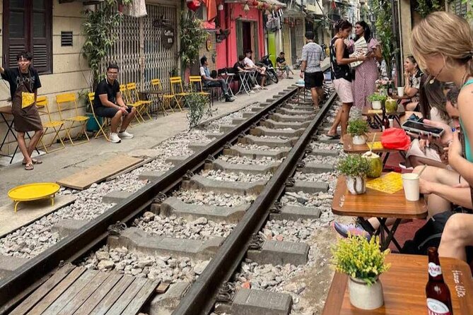 Half-Day Hanoi Highlights and Train Street Experience - Hoa Lo Prison, the tour’s most serious stop