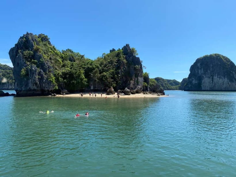 Half day Lan Ha Bay : Boat Trip , Kayaking,Snorkel - Passing Cai Beo Floating Village