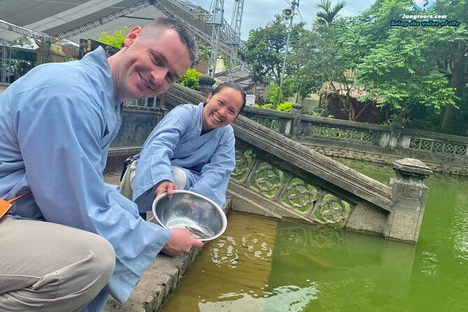 Half-Day Mindfulness Meditation Retreat in Hanoi - Speaking With Monks About a Renounced Life