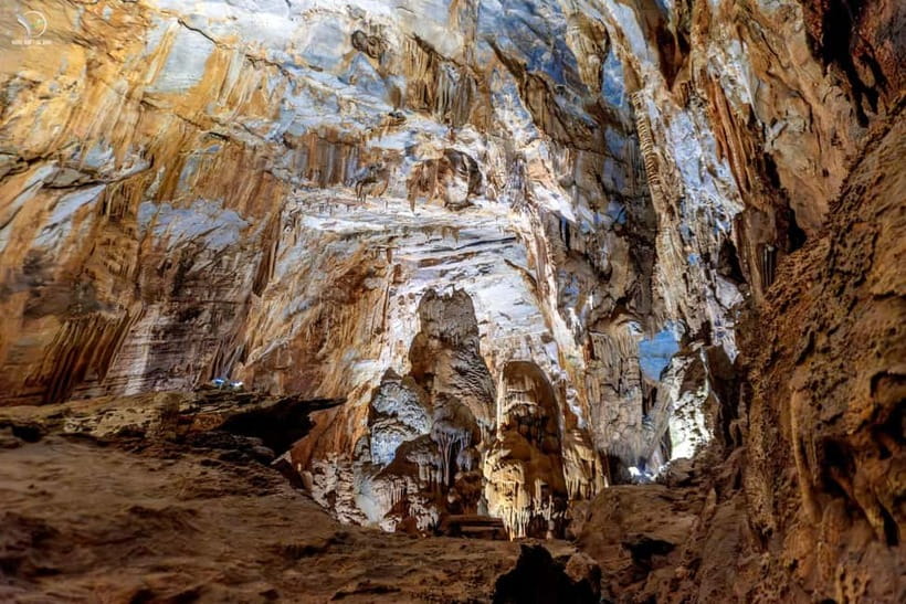 Half-Day Phong Nha Cave Adventure by Dragon Boat - The guide can shape the whole afternoon