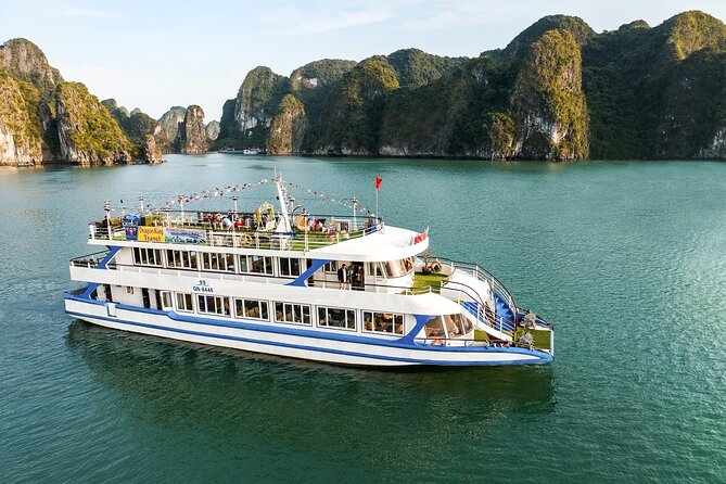 Halong Bay 2 Day Luxury Cruise 6 Star - The Hanoi Pickup Sets the Tone