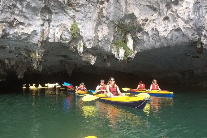 Halong Bay 2 days on classic cruise, small group, biking-kayaking - Sunrise and breakfast over the bay