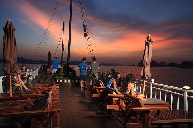 Halong Bay 2D1N BEST CRUISES All-Inclusive: Transfer, Meals, Kayak, Cave, Island - Day Two: Kayaking and Route-Specific Caves