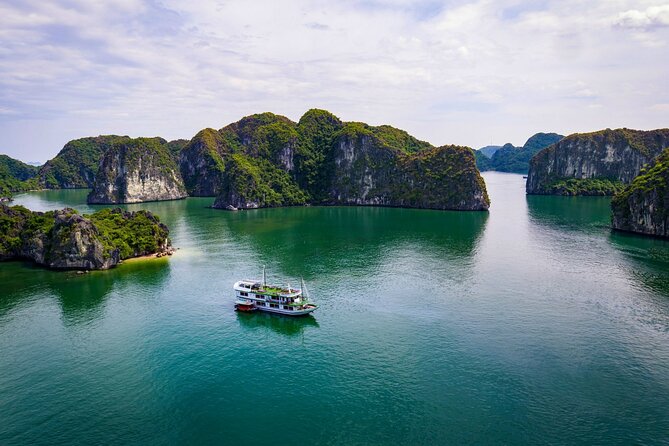 Halong Bay and Lan Ha Bay 2 Days 1 Night with Sunlight Premium - Why Lan Ha Bay makes a good two-day escape