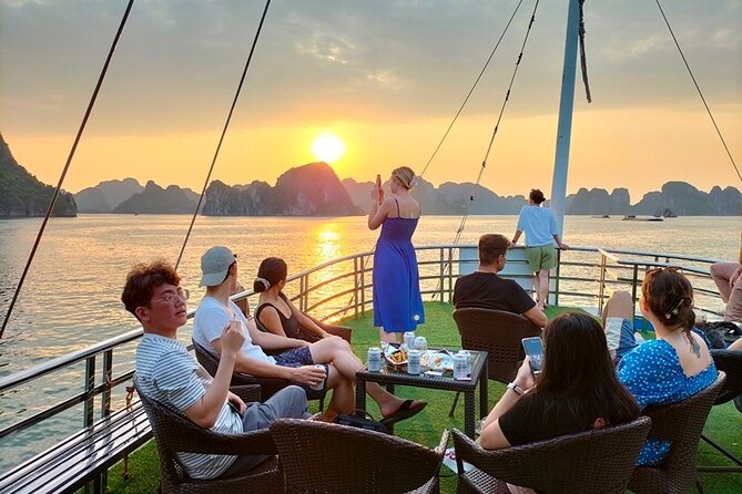 Halong Bay Day Tour 6Hour Deluxe Cruise Limousine Bus Small Group - Hang Luon Cave by kayak or bamboo boat