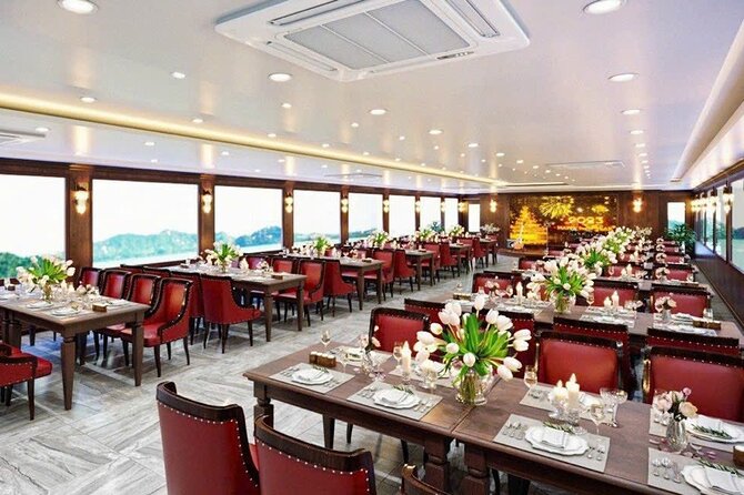 Halong Bay Day Tour By Diamond Era Cruise,Titop,Sung Sot & kayak - Sung Sot Cave and its 200 steps