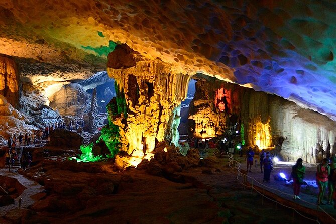 Halong Bay Day Tour By Diamond Era Cruise,Titop,Sung Sot & kayak - Luon Cave by kayak or bamboo boat