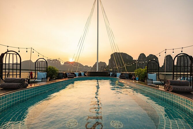 Halong Bay Day Tour With Sunlight Luxury Cruise With Transfer - The sunset party on the return journey