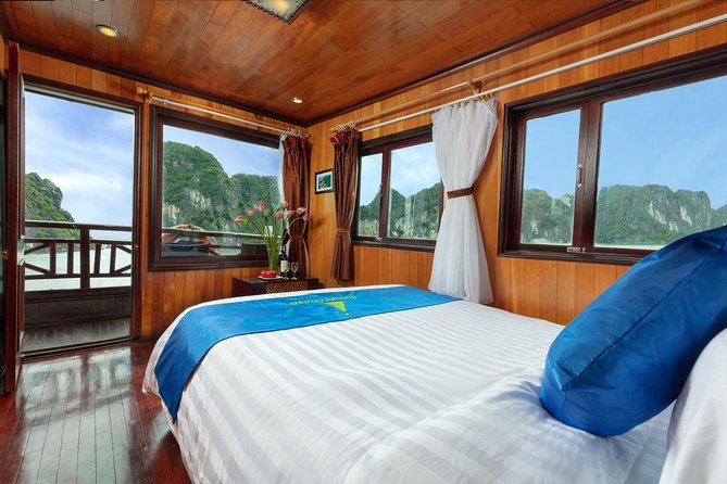 Halong bay deluxe cruise 2 days/ 1 night: kayaking, titop island, surprise cave - Titop Island for Swimming and Bay Views
