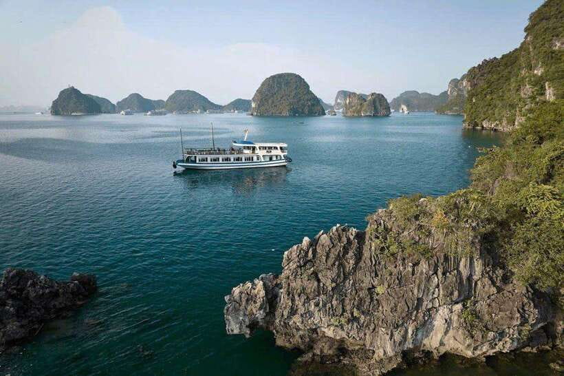 Halong Bay: Full-Day 4-Star Experience with Kayaking - What this $40 Ha Long Bay trip is really like