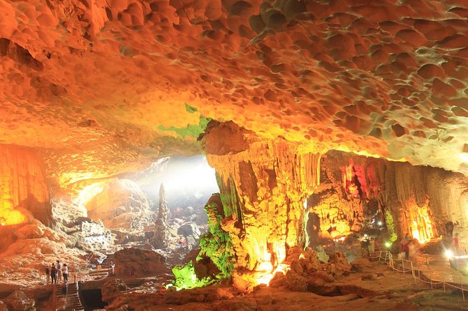 Halong bay Full Day Cruise trip: kayaking, surprise cave, titop island, lunch - Surprise Cave, the most dramatic indoor stop