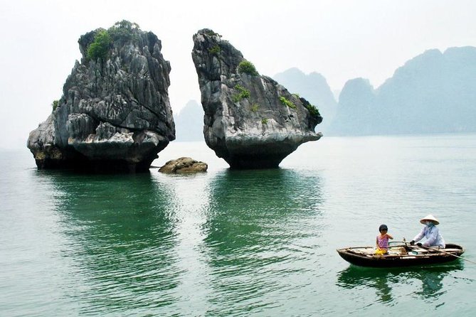 Halong Bay Full Day with Kayaking, Hiking viewpoint, Cave - Deluxe To Luxury - Kayaking or a Local Bamboo Boat Ride