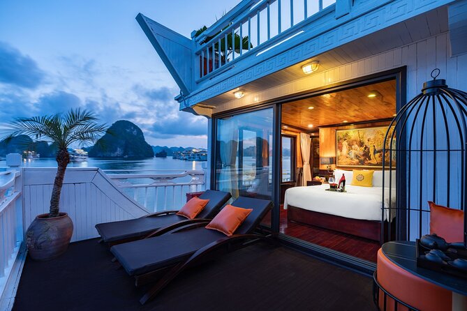 Halong Bay - Hera Luxury Day Cruise 7.5 Hours - Sunset party and the final hours onboard