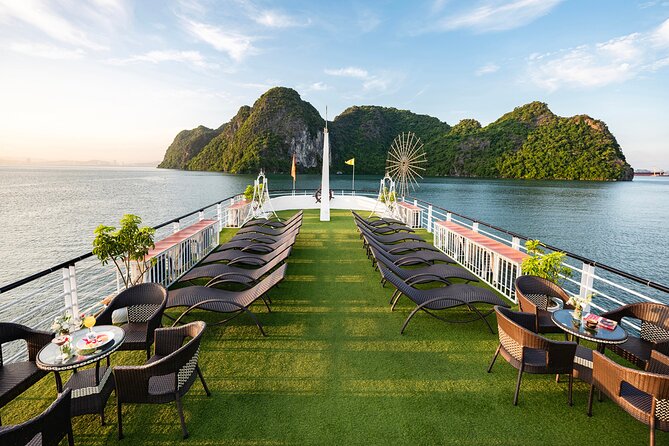Halong bay Luxur Cruise Day trip: Buffet lunch & Limousine bus - What the $35 price really gets you