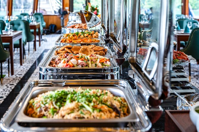 Halong bay Luxur Cruise Day trip: Buffet lunch & Limousine bus - Buffet lunch and the first views from the boat