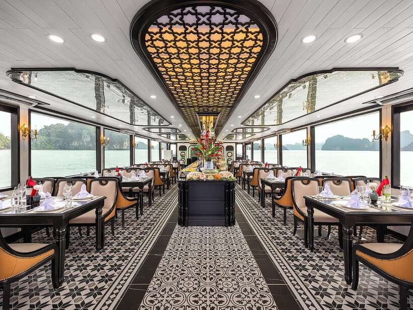 Halong Bay: Luxury Day Cruise with Buffet, Kayak, Swim - Kayaking or bamboo boating through Luon Cave