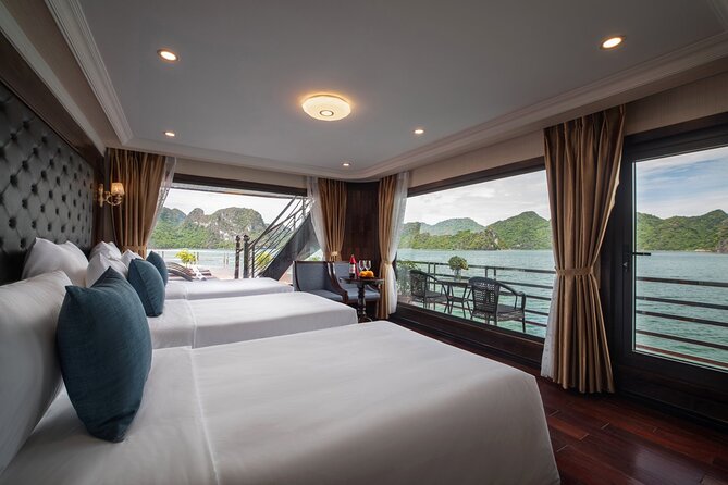 Halong La Pandora Cruise 2days/1Night - 15:30 Kayaking and Swimming in Lan Ha Bay