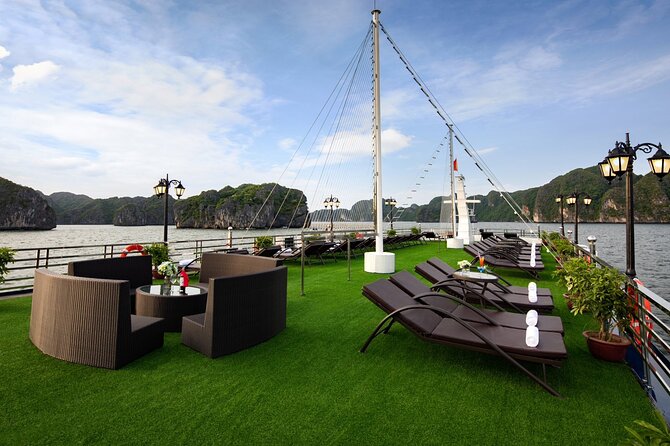 Halong La Pandora Cruise 2days/1Night - The 6:30 Tai Chi Session and 7:00 Breakfast