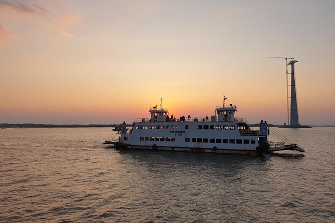 HaLong - LanHa Bay With La Pandora Boutique Cruises 2Days/1Night - Sunrise and Tai Chi at 6:00 am