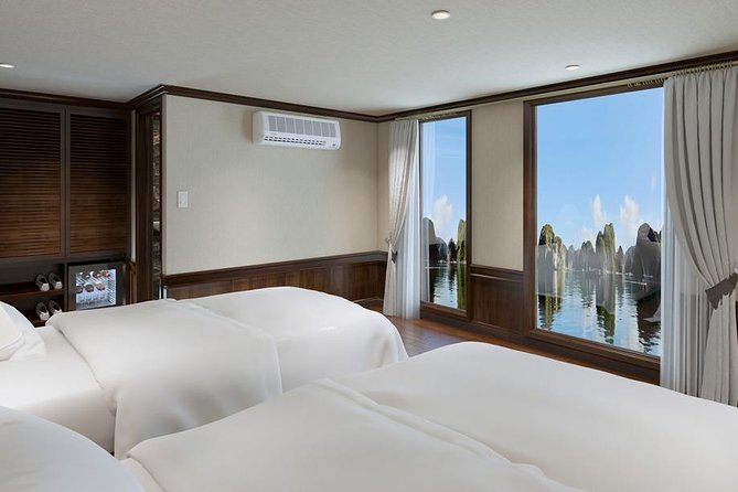 Halong Luxury Cruise 2D/1N: Kayaking, swimming, Surprise cave, Titop island - Kayaking, swimming, and the afternoon on the water