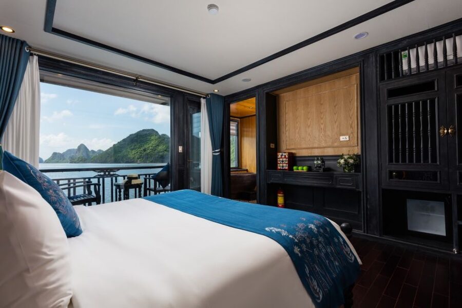 Hanoi: 2-Day Halong & Lan Ha Bay 5-Star Cruise with Balcony - Sunset on the sundeck
