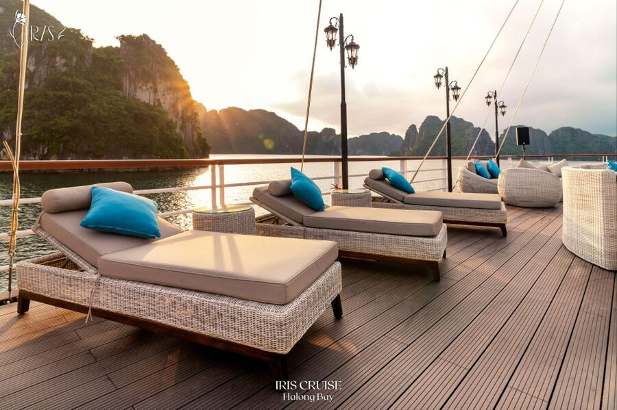 Hanoi: 2-Day Halong & Lan Ha Bay 5 Stars Cruise with Balcony - Sleeping aboard with a private balcony