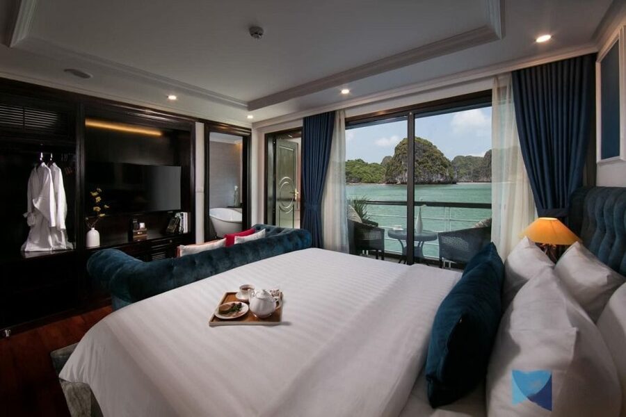 Hanoi: 3-Day Ninh Binh, Ha Long, & Lan Ha Bay 5-Star Cruise - Mua Caves and the Climb Above Tam Coc