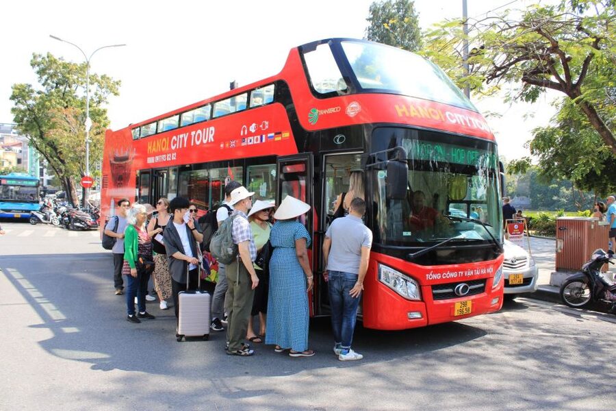 Hanoi: 4 Hour Hop on Hop off Bus Tour - Hoan Kiem Lake to St. Joseph Cathedral