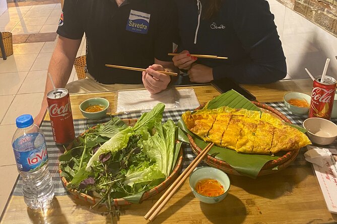 Hanoi: 7 Tasting Street Food Walking Tour and Train Street - Why This Hanoi Food Walk Works