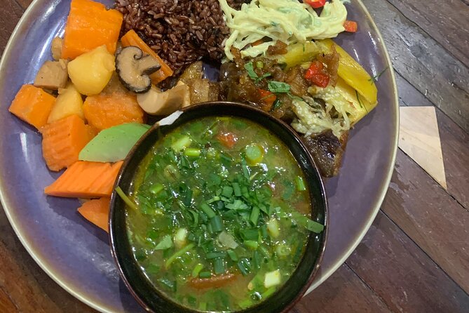 Hanoi: 7 Tasting Street Food Walking Tour and Train Street - Stop Two: Savory Hanoi Classics