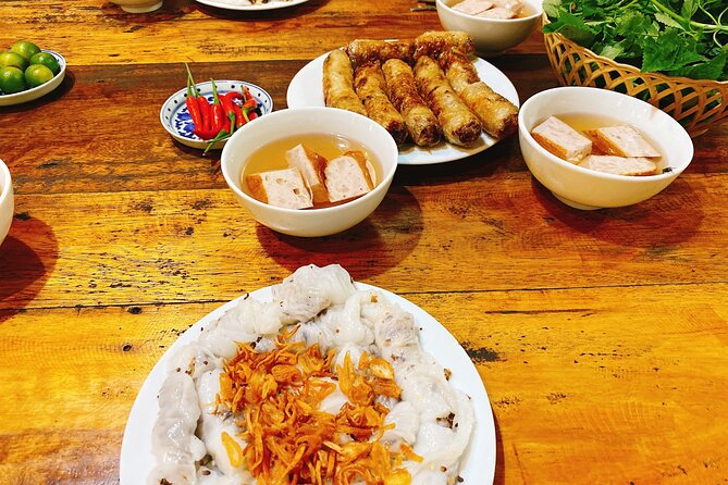Hanoi: 7 Tasting Street Food Walking Tour and Train Street - Stop Three: Hoan Kiem Walking Street