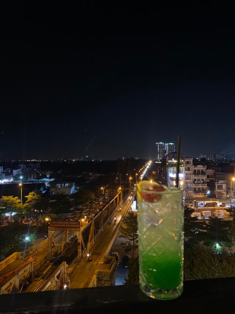 Hanoi: 7 Tastings Street Food Tour with Train Street - The Old Quarter walk is part of the meal