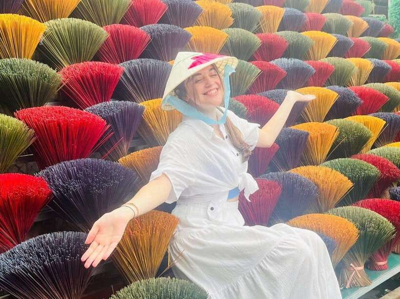 Hanoi: Artisan Tour with Incense, Hat-Making, or Ceramics - What the transport and timing feel like