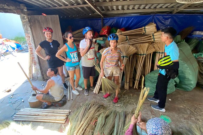 Hanoi Bicycle Tours: Half Day Bicycle Tours Hanoi Countryside - Meeting local makers at the broom workshop