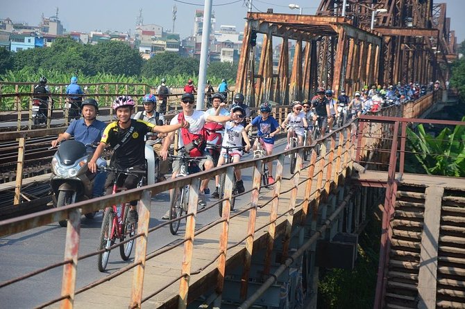 Hanoi Bicycle Tours: Half Day Bicycle Tours Hanoi Countryside - Markets, fruit, lotus lake, and sugarcane juice
