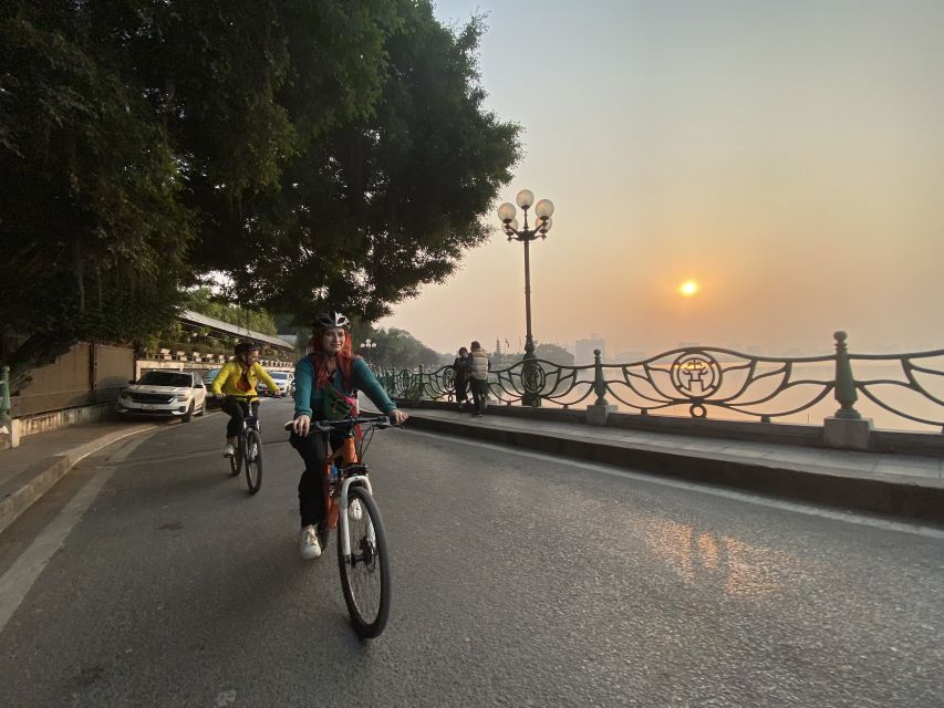 Hanoi: Bike Tour Through Hidden Gems and Banana Island - Why a bicycle is a smart way to see Hanoi