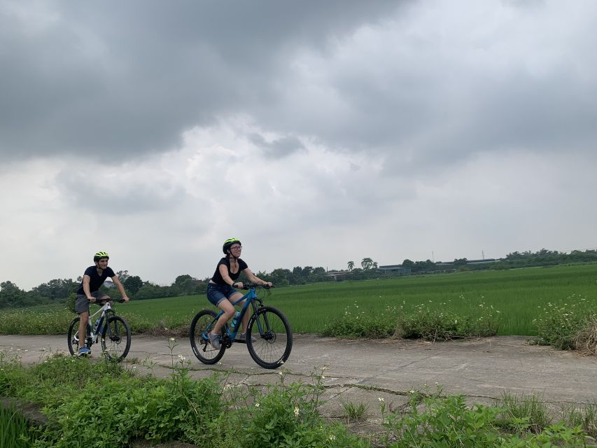 Hanoi: Bike Tour Through Hidden Gems and Banana Island - What the $34 price really covers