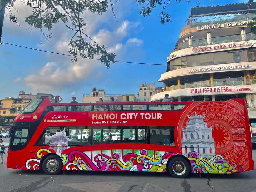 Hanoi: Centuries of Highlights in 1 Hour by Open-Top Bus - Saint Joseph Cathedral and the French Quarter