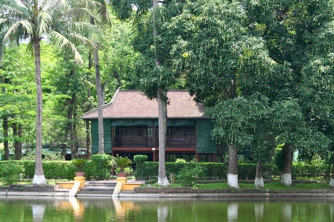 Hanoi City Half Day Private Tour: Hidden Corners & Train Street - Temple of Literature: the tour’s strongest history stop