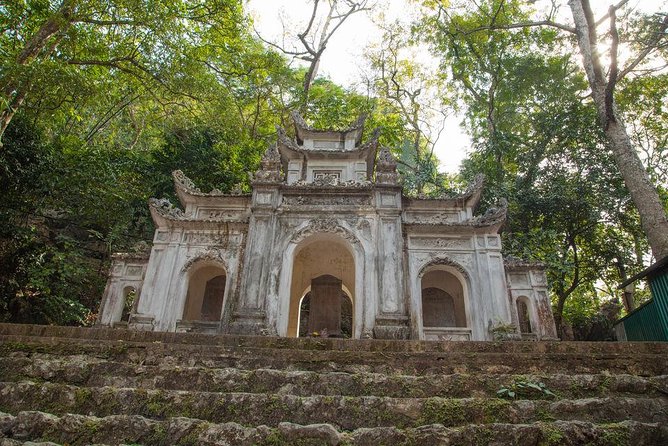 Hanoi City Half Day Private Tour included train street, meals - Tran Quoc Pagoda adds a calmer religious stop